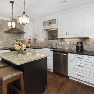 CHOOSE CLASSIC WHITE CABINETS FOR A TIMELESS LOOK CHOOSE CLASSIC WHITE CABINETS FOR A TIMELESS LOOK