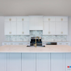 Double Shaker White Cabinet Double Shaker White Cabinet