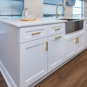BEAUTIFUL WHITE SHAKER CABINETS FOR YOUR KITCHEN OR BATHROOM BEAUTIFUL WHITE SHAKER CABINETS FOR YOUR KITCHEN OR BATHROOM