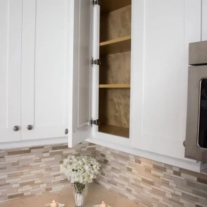 BEAUTIFUL WHITE SHAKER CABINETS FOR YOUR KITCHEN OR BATHROOM BEAUTIFUL WHITE SHAKER CABINETS FOR YOUR KITCHEN OR BATHROOM