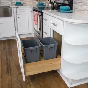 BEAUTIFUL WHITE SHAKER CABINETS FOR YOUR KITCHEN OR BATHROOM BEAUTIFUL WHITE SHAKER CABINETS FOR YOUR KITCHEN OR BATHROOM