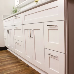 BEAUTIFUL WHITE SHAKER CABINETS FOR YOUR KITCHEN OR BATHROOM BEAUTIFUL WHITE SHAKER CABINETS FOR YOUR KITCHEN OR BATHROOM