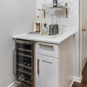 BEAUTIFUL WHITE SHAKER CABINETS FOR YOUR KITCHEN OR BATHROOM BEAUTIFUL WHITE SHAKER CABINETS FOR YOUR KITCHEN OR BATHROOM